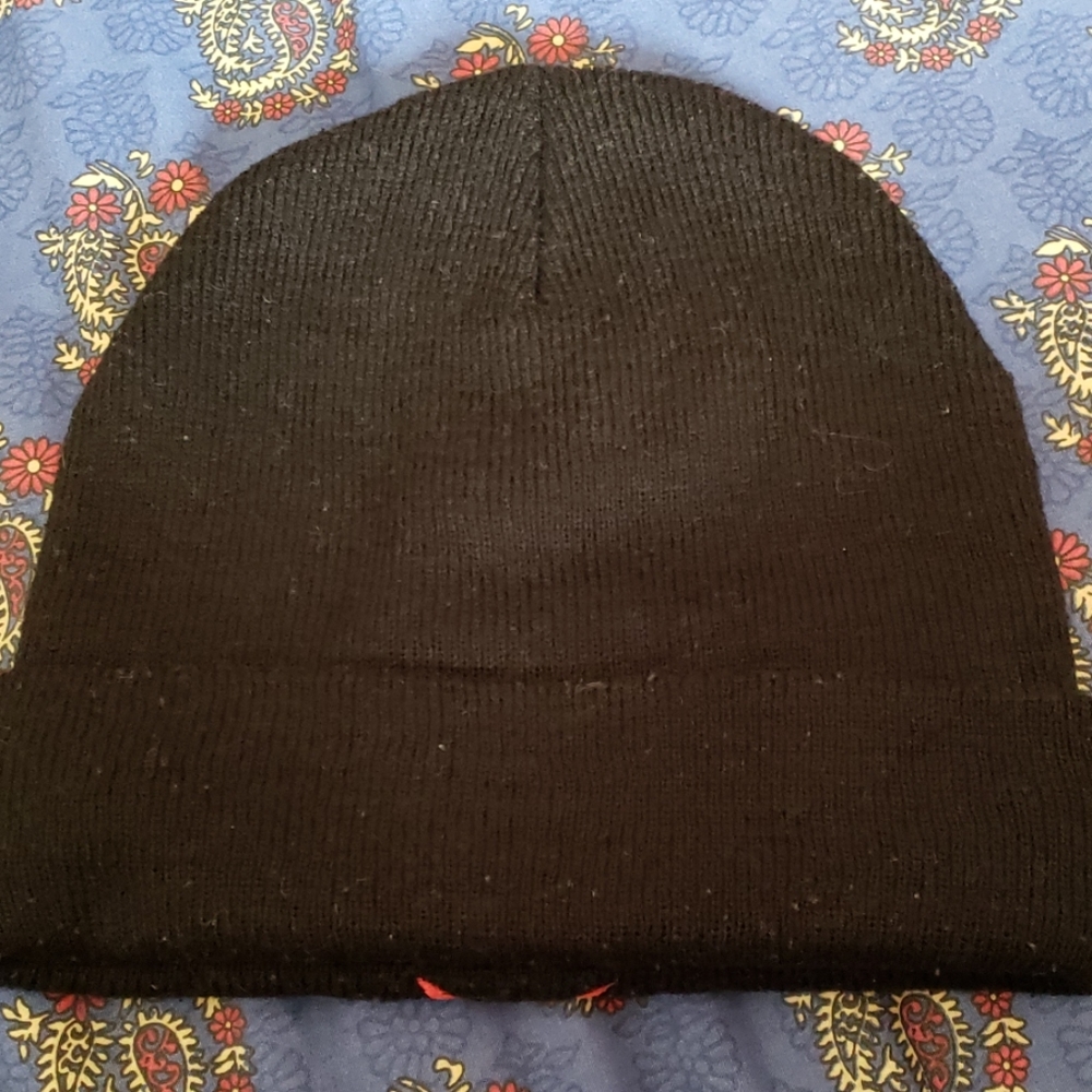 Woolen cap - Picture 2 of 2